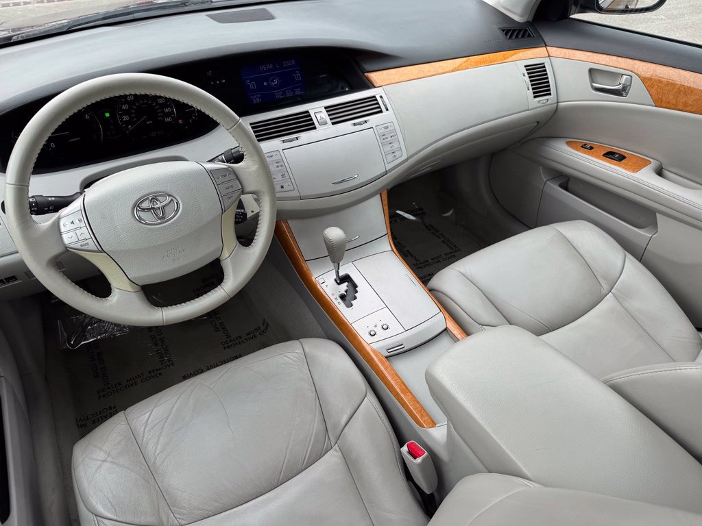 Used 2007 Toyota Avalon XLS FWD image 12