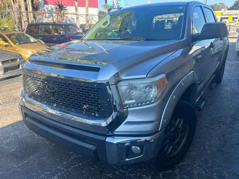 Used 2017 Toyota Tundra SR5 w/ SR5 Upgrade Package image 1