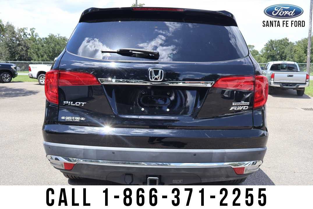 Used 2017 Honda Pilot Touring image 5