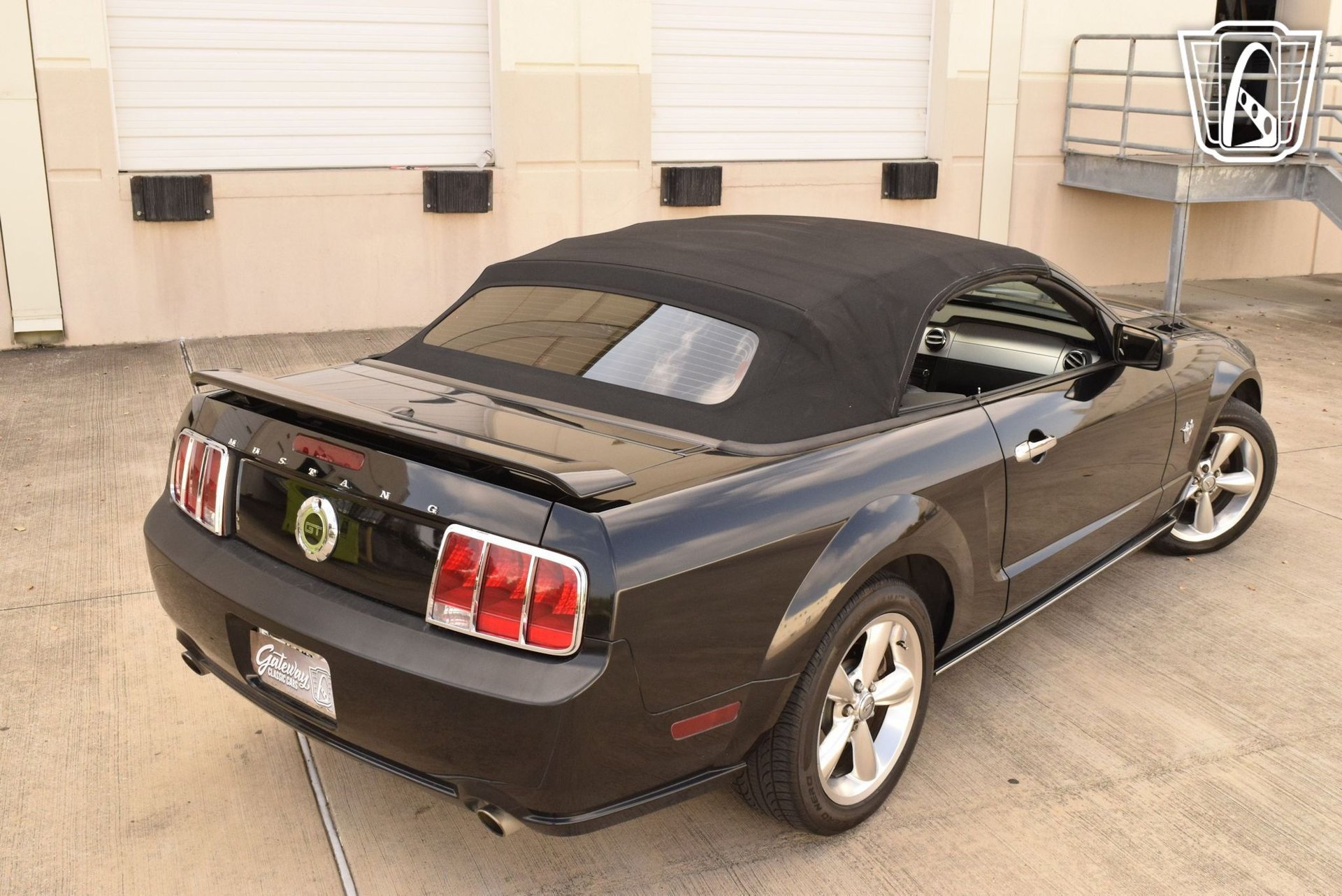 Used 2009 Ford Mustang GT RWD image 22