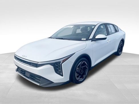 Used 2025 Kia K4 EX FWD image 4