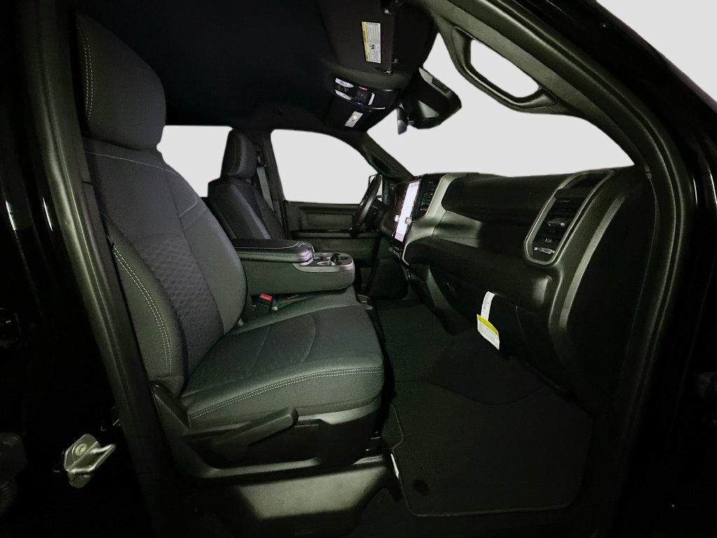 New 2026 RAM 3500 Tradesman AWD/4WD image 32