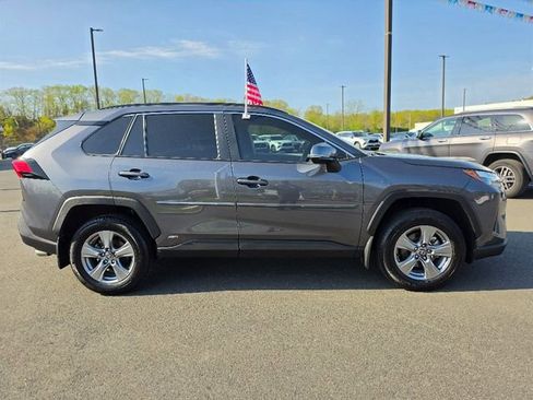 Used 2025 Toyota RAV4 XLE w/ Convenience Package AWD/4WD image 8