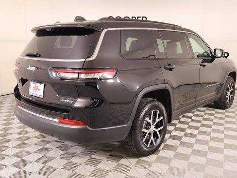 Used 2024 Jeep Grand Cherokee L Limited w/ Luxury Tech Group II AWD/4WD image 24