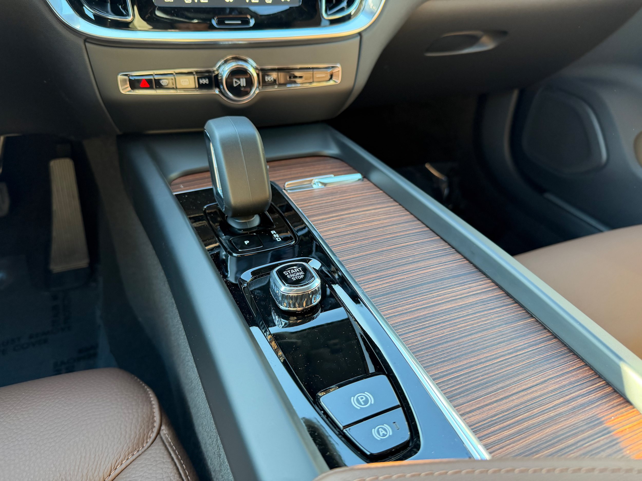 New 2026 Volvo V60 B5 Cross Country Plus w/ Protection Package Premier AWD/4WD image 13