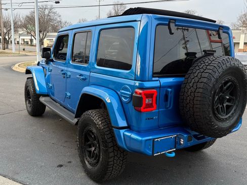 Used 2022 Jeep Wrangler Unlimited Sahara image 7