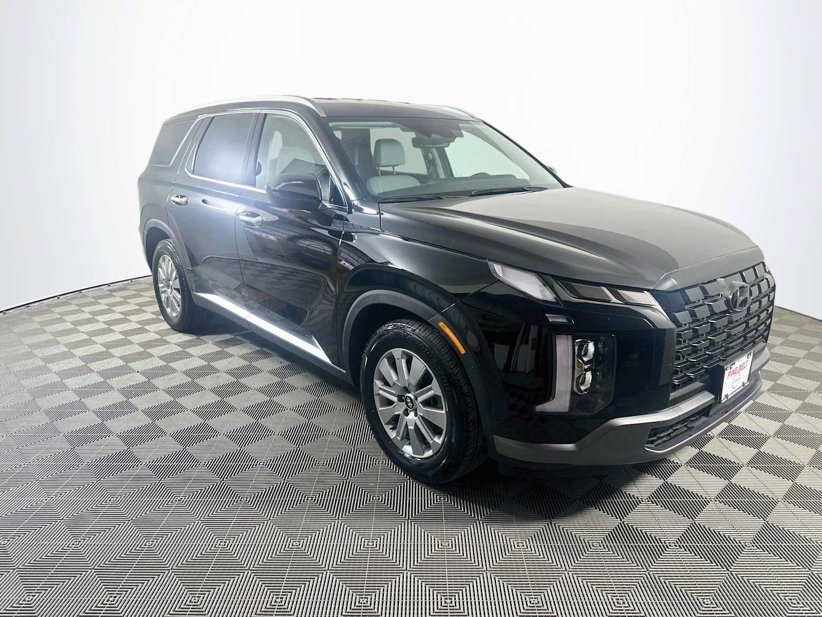 Used 2025 Hyundai Palisade SEL AWD/4WD image 3
