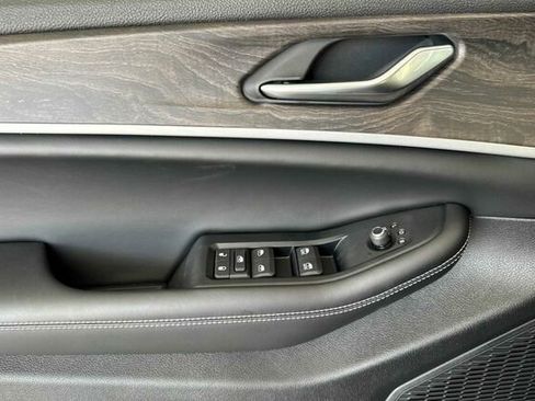 New 2026 Jeep Grand Cherokee L 4WD image 8