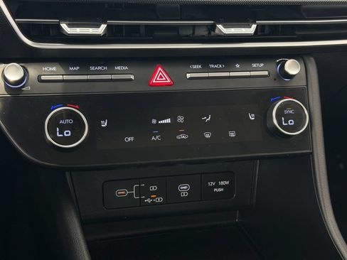 Used 2025 Hyundai Sonata SEL FWD image 19