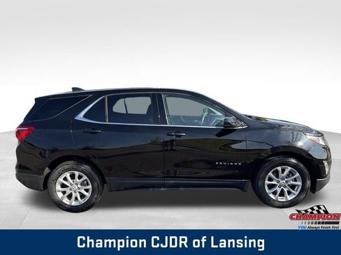 Used 2020 Chevrolet Equinox LT w/ LPO, Floor Liner Package FWD image 9