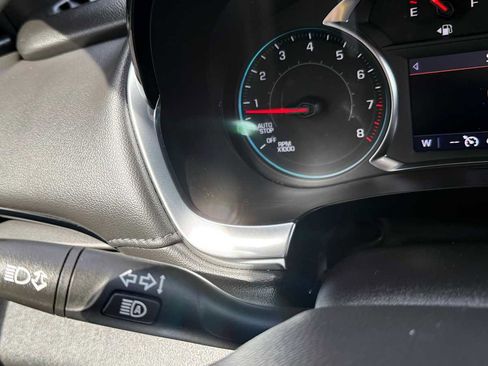 Used 2023 Chevrolet Traverse LT AWD/4WD image 18