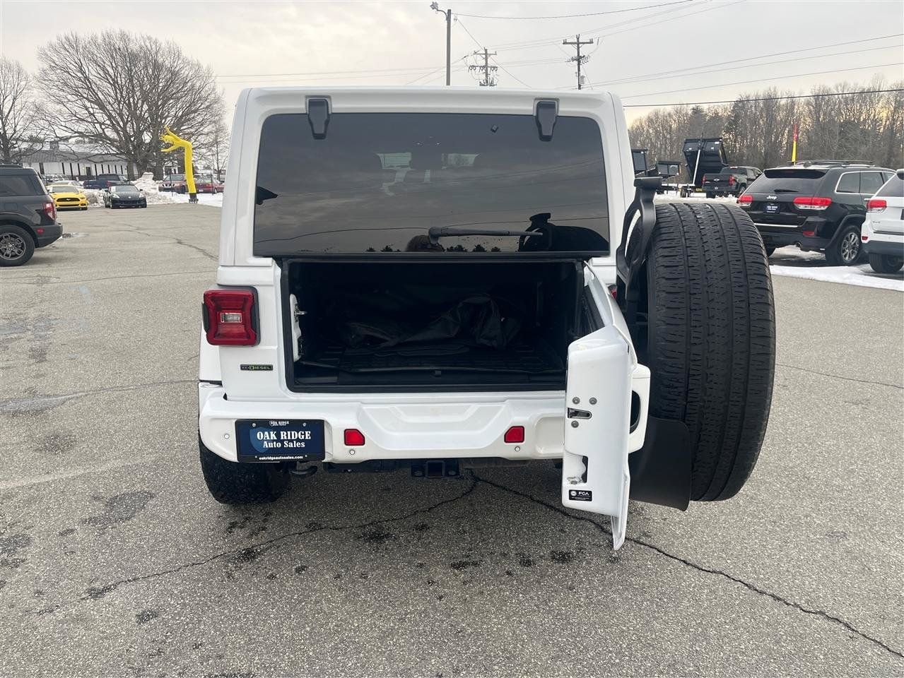 Used 2021 Jeep Wrangler Unlimited Sahara AWD/4WD image 12