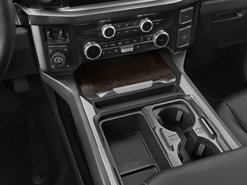 Used 2024 Ford F250 XLT image 9