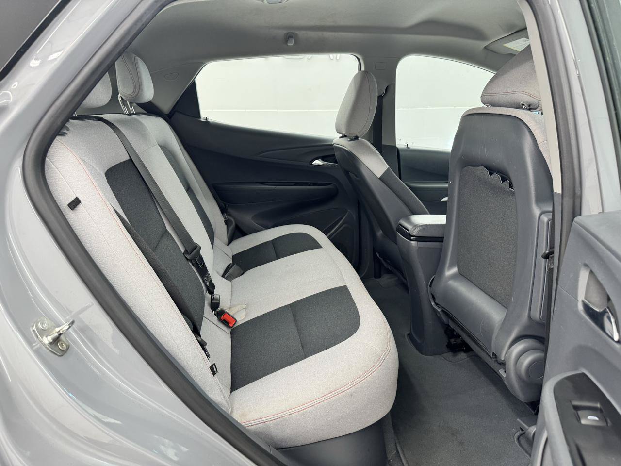 Used 2021 Chevrolet Bolt LT FWD image 17