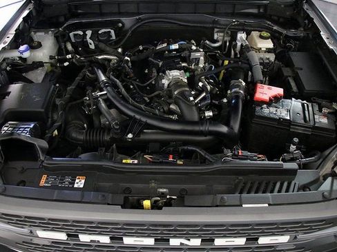 Used 2024 Ford Bronco Badlands image 35