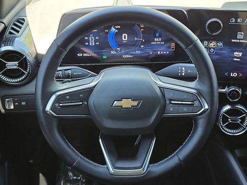 Used 2024 Chevrolet Blazer EV LT AWD/4WD image 19