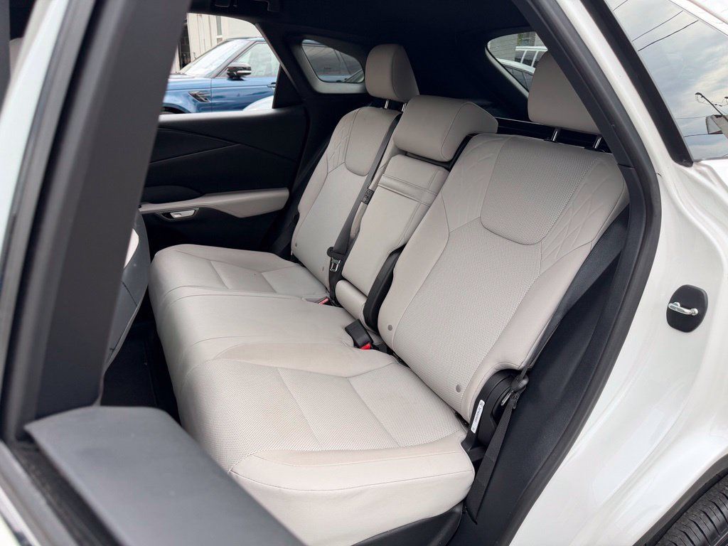 Used 2023 Lexus RX 350 Premium w/ Cold Area Package AWD/4WD image 14