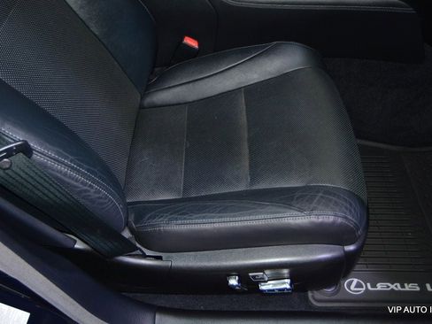 Used 2013 Lexus LS 460 w/ Comfort Pkg RWD image 19
