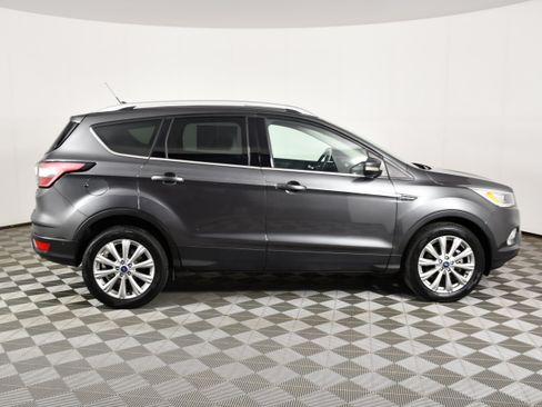 Used 2018 Ford Escape Titanium w/ Ford Safe & Smart Package AWD/4WD image 5