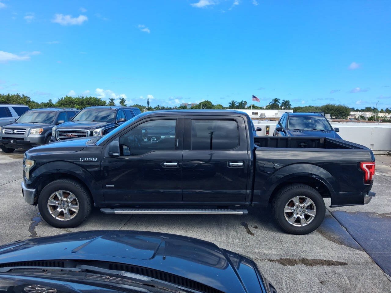 Used 2015 Ford F150 XLT w/ Equipment Group 301A Mid RWD image 6