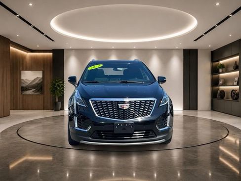 Certified 2023 Cadillac XT5 Premium Luxury AWD/4WD image 2