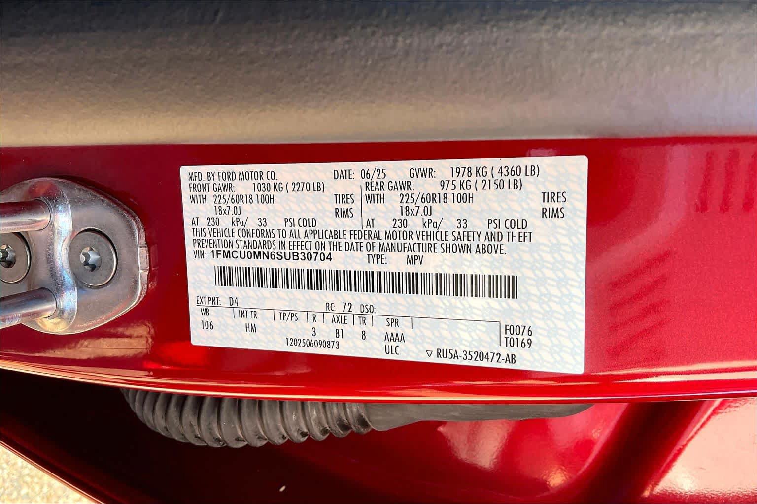 Used 2025 Ford Escape ST-Line FWD image 33