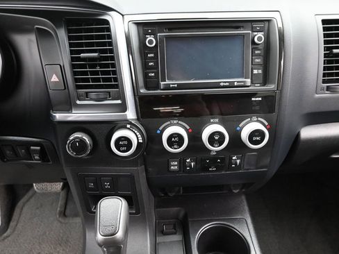 Used 2019 Toyota Sequoia TRD Sport w/ TRD Sport Premium Package AWD/4WD image 17