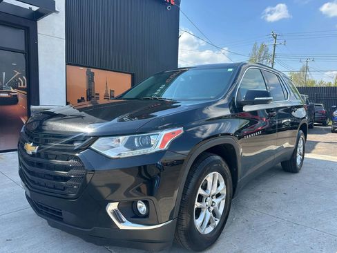 Used 2021 Chevrolet Traverse LT AWD/4WD image 1