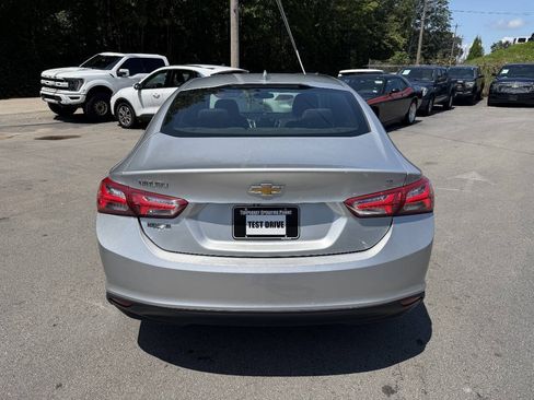 Used 2020 Chevrolet Malibu LT FWD image 7