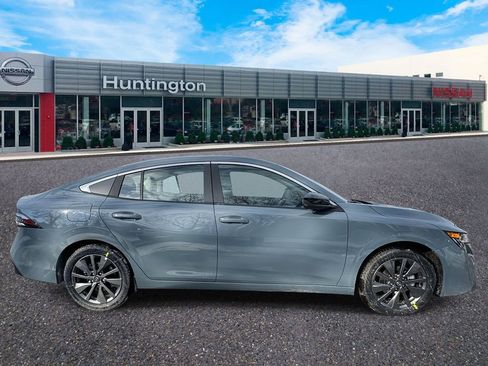 New 2026 Nissan Sentra SL w/ Floor Mat Package FWD image 5