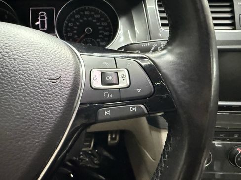 Used 2017 Volkswagen Golf Alltrack SE AWD/4WD image 25