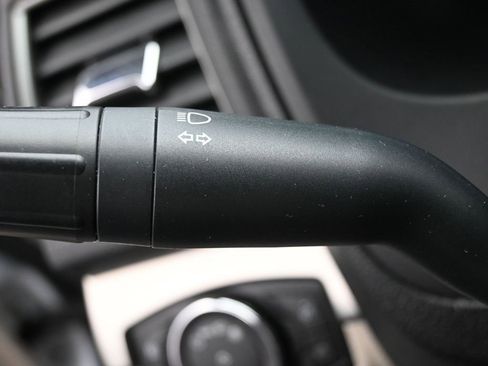 Used 2018 Ford Explorer XLT w/ Equipment Group 201A image 12