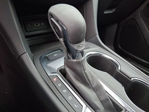 Used 2024 Chevrolet Equinox LT AWD/4WD image 14