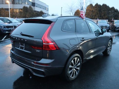 Used 2025 Volvo XC60 B5 Plus w/ Climate Package image 4