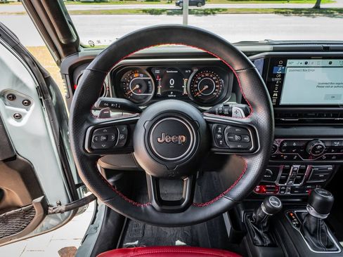 Used 2024 Jeep Wrangler Unlimited Rubicon 392 AWD/4WD image 22