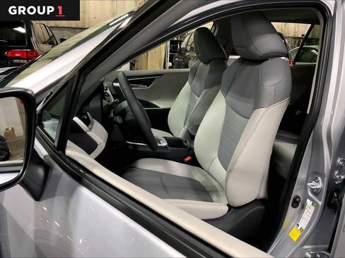 Certified 2025 Toyota RAV4 Limited image 7