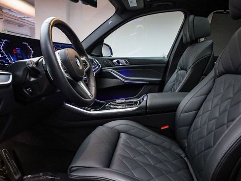 Used 2026 BMW X5 M60i w/ Executive Package image 19