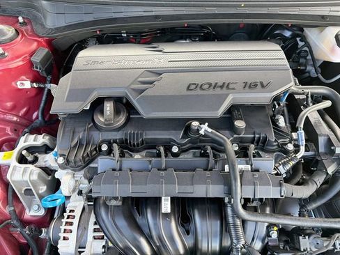 Certified 2025 Hyundai Elantra SEL FWD image 32