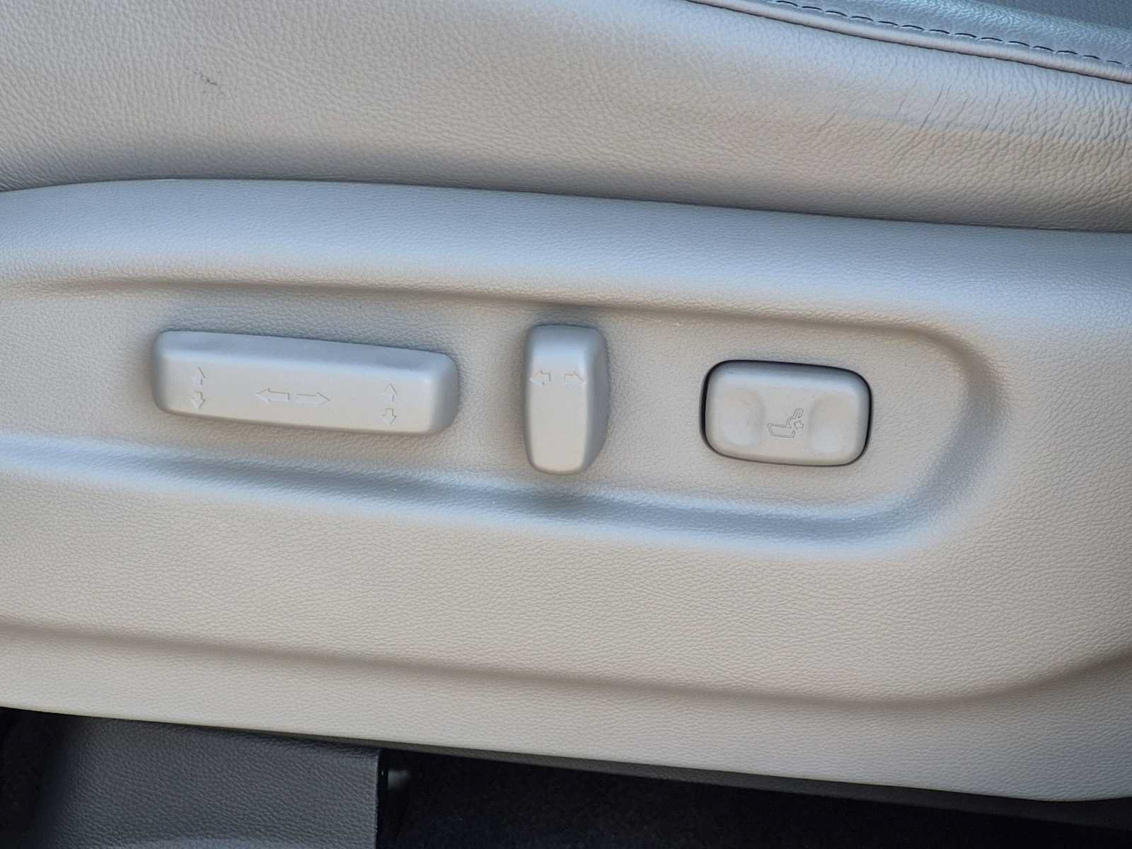 Certified 2024 Honda Passport EX-L image 17