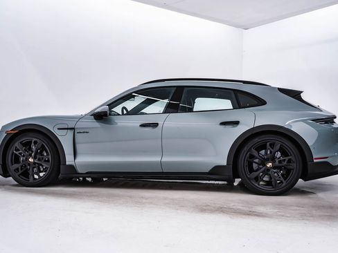 New 2025 Porsche Taycan 4 Cross Turismo image 2