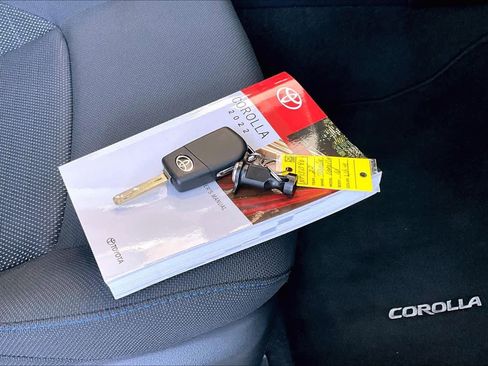 Used 2022 Toyota Corolla SE image 15