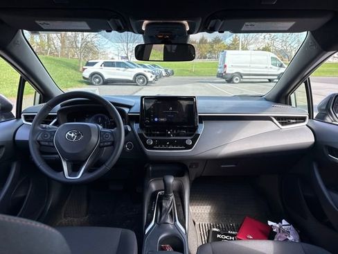Used 2026 Toyota Corolla SE image 18
