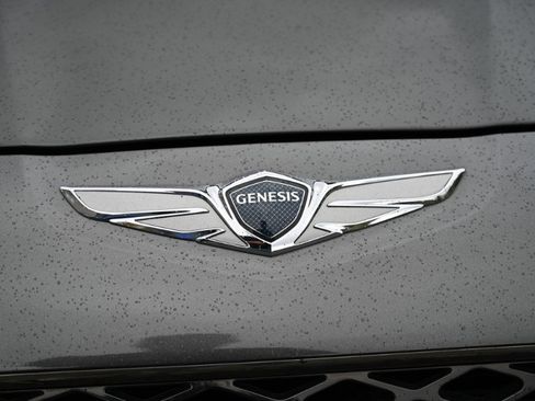 Used 2023 Genesis G70 2.0T w/ Sport Prestige Package image 13