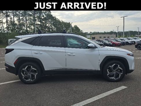 Used 2022 Hyundai Tucson SEL w/ Cargo Package AWD/4WD image 3
