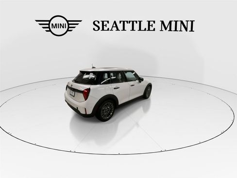 New 2026 MINI Cooper 4-Door Hardtop image 11
