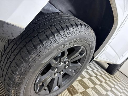 Used 2019 Chevrolet Colorado LT AWD/4WD image 33