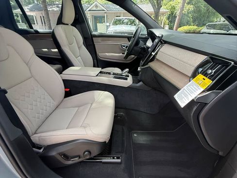 Used 2026 Volvo XC90 T8 Plus w/ Protection Package AWD/4WD image 12