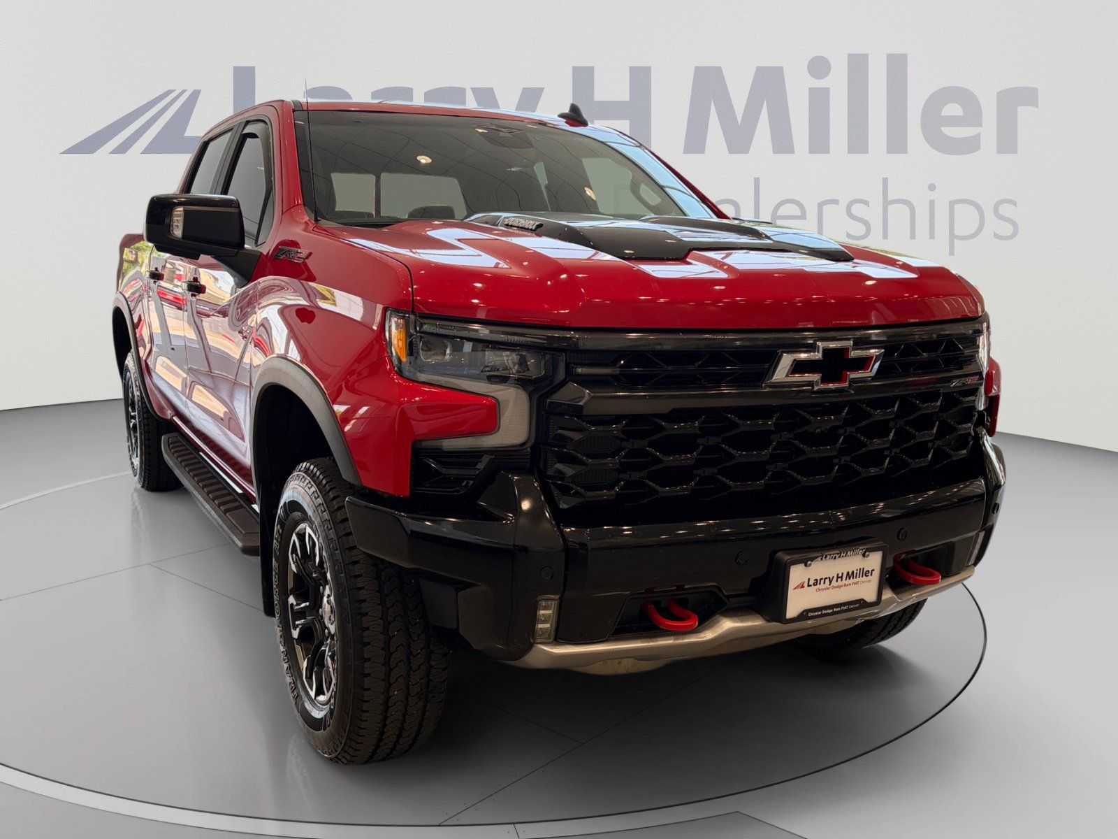 Used 2025 Chevrolet Silverado 1500 ZR2 AWD/4WD image 7