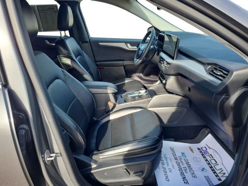 Used 2024 Ford Escape Platinum image 22