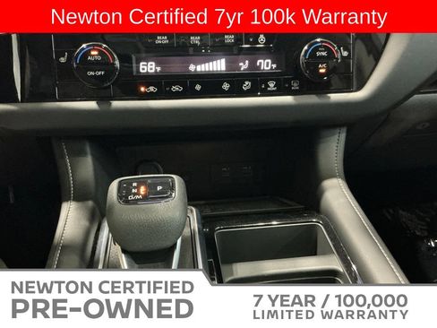 Used 2023 Nissan Pathfinder SL w/ SL Premium Package AWD/4WD image 15